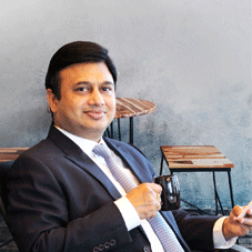 Ravi Saxena,Managing Director & CEO