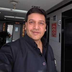 Anurag Saxena, Managing Director