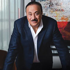 Dr. Ahmed Al Zaiter, Group CEO Dr. Ahmed Al Zaiter, Group CEO