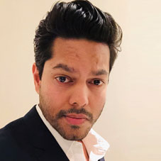  Aakash Keluskar, Managing Partner