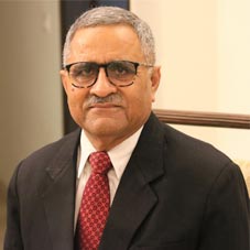 Dr. Arvind Kapur,MD