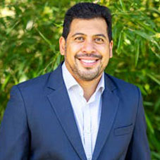Dr. Vivek Tandon, Founder Dr. Vivek Tandon, Founder