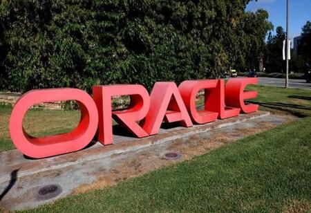 Oracle Plans More Job Cuts as AI Infrastructure Spending Soars image