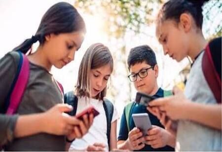 New Zealand Plans Bill to Ban Social Media for Children Under 16 image