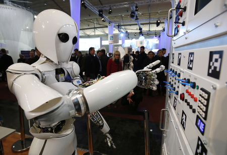 Has Robots Sustained the Industrial Revolution? 