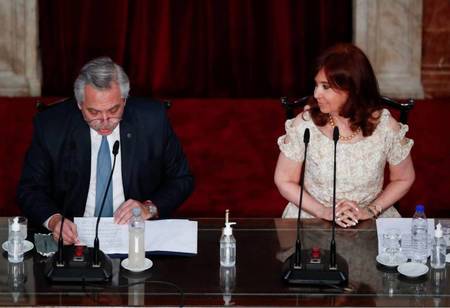 Argentine President Rejigs Cabinet