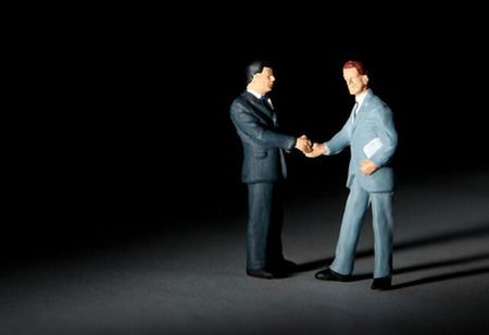 InvestorSight and Longacre Square Enter Into Partnership