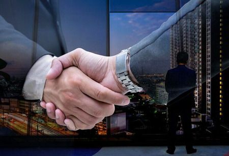 Europe Firms Agree Satellite Merger to Counter Starlink