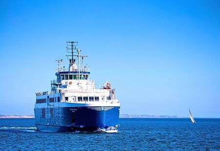 New US Sanctions Jeopardize India's Access to Russian Oil Supplies