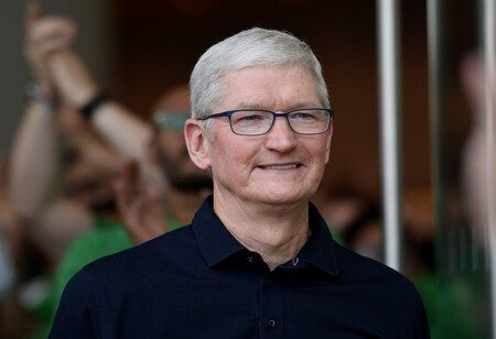 Apple's CEO Tim Cook is Set to Step Down