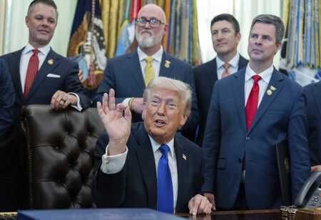Trump Paves Way for Major Oil Pipeline between US and Canada