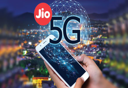 Delhivery Associates With  Reliance Owned A Jio To  Improve Customer Experience